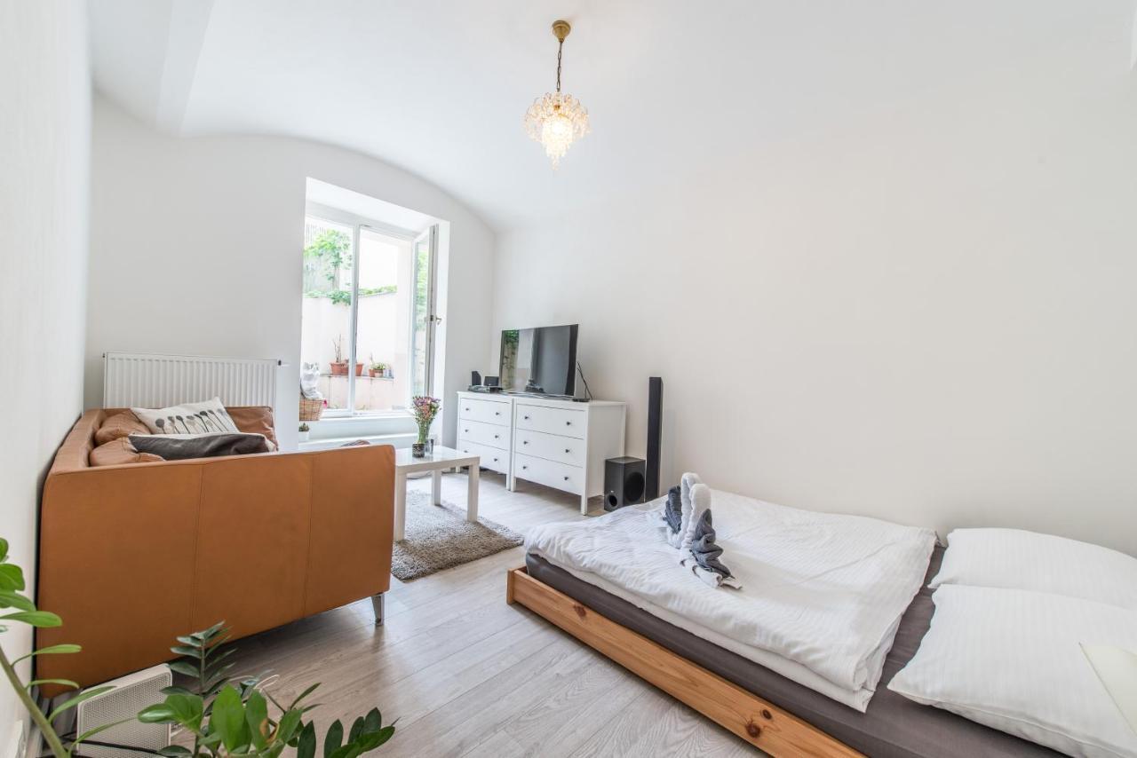Quiet Apartment In The City Center With Own Terrace Praga Exterior foto